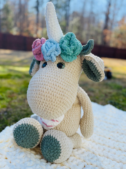 Giant Unicorn Dinosaur
